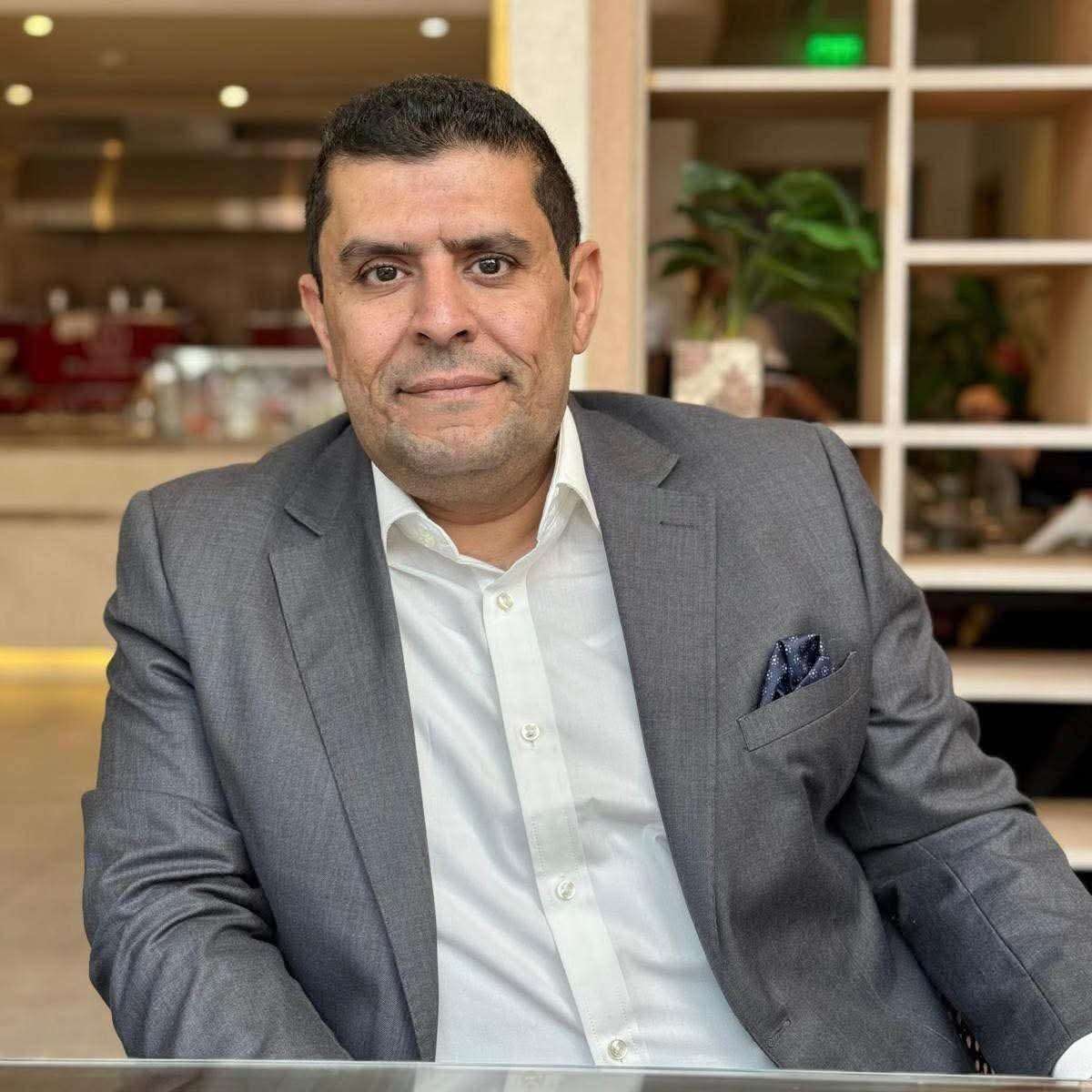 مراسل الجزيرة يكشف عن إجتماع مرتقب لمجلس القيادة الرئاسي لمناقشة هذا الأمر