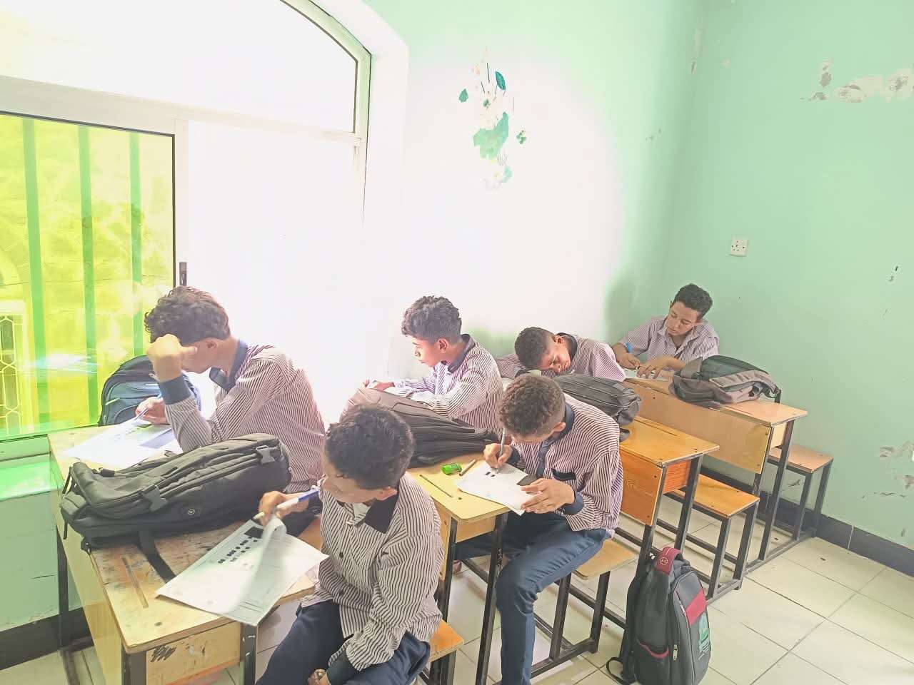 صحفي ينتقد أداء وزارة التربية في إدارة المدارس الحكومية وضبط المدارس الخاصة