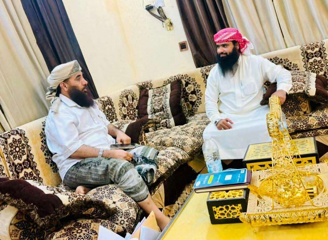 قائد المنطقة العسكرية الرابعة يلتقي بالمقدم مياس الجعدني لوضع خطة عمل مشتركة للقضاء على أفة المخدرات