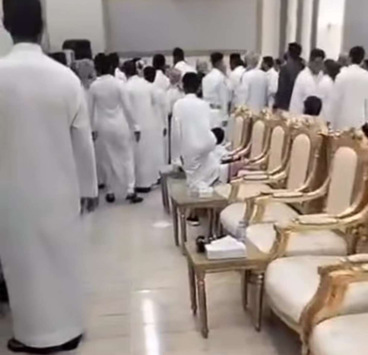 فوضى في حفل زفاف يمني بالسعودية بسبب تشغيل النشيد الوطني