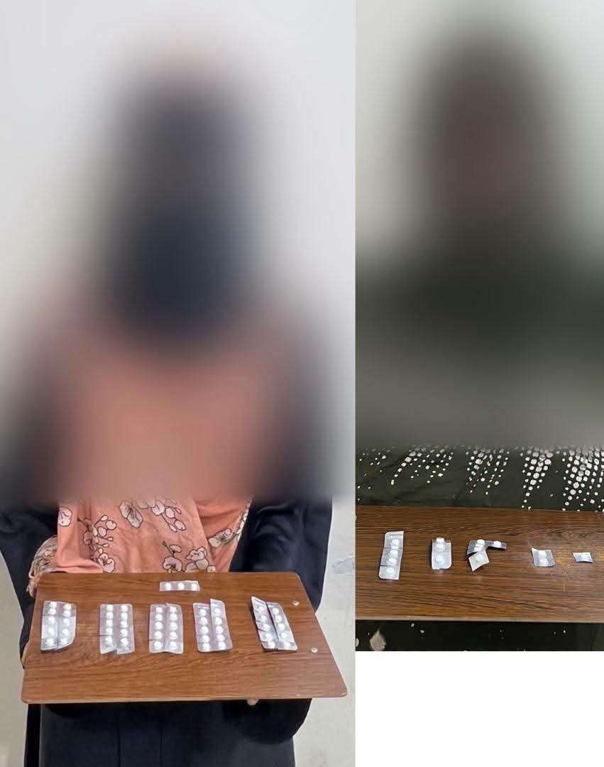 ضبط امرأتين بحوزتهما حبوب مخدرة في مديرية المنصورة