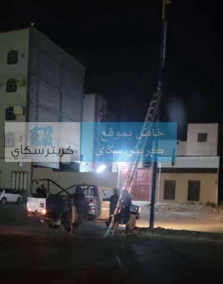 يحدث الآن.. إنزال صور عيدروس الزبيدي يحدث الآن.. إنزال صور عيدروس الزبيدي