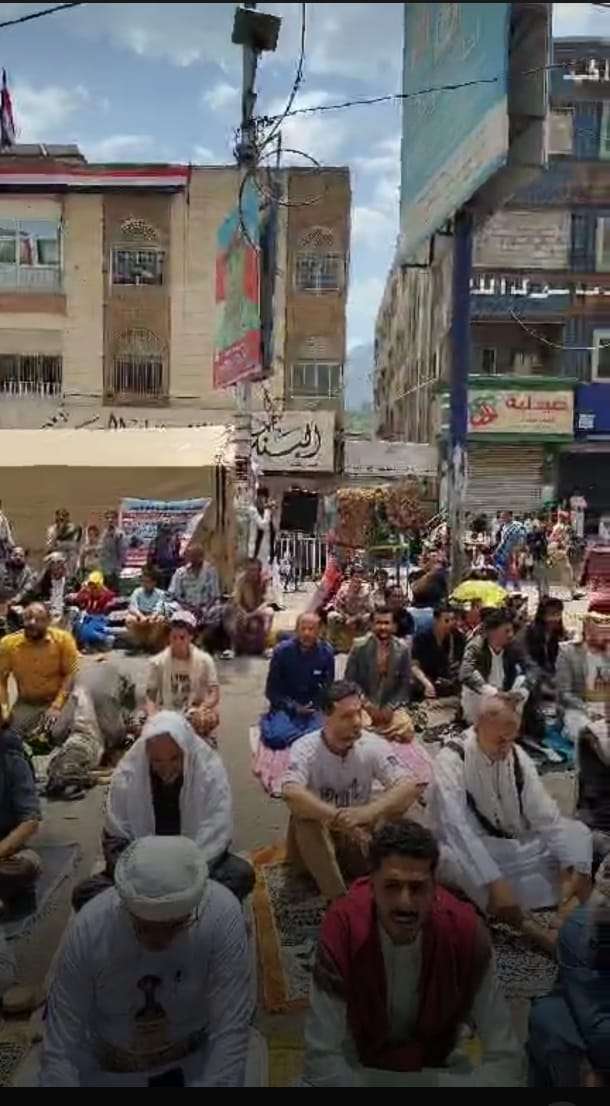 عاجل:الالاف يحتشدون لاول مرة لاجل افتهان المشهري
