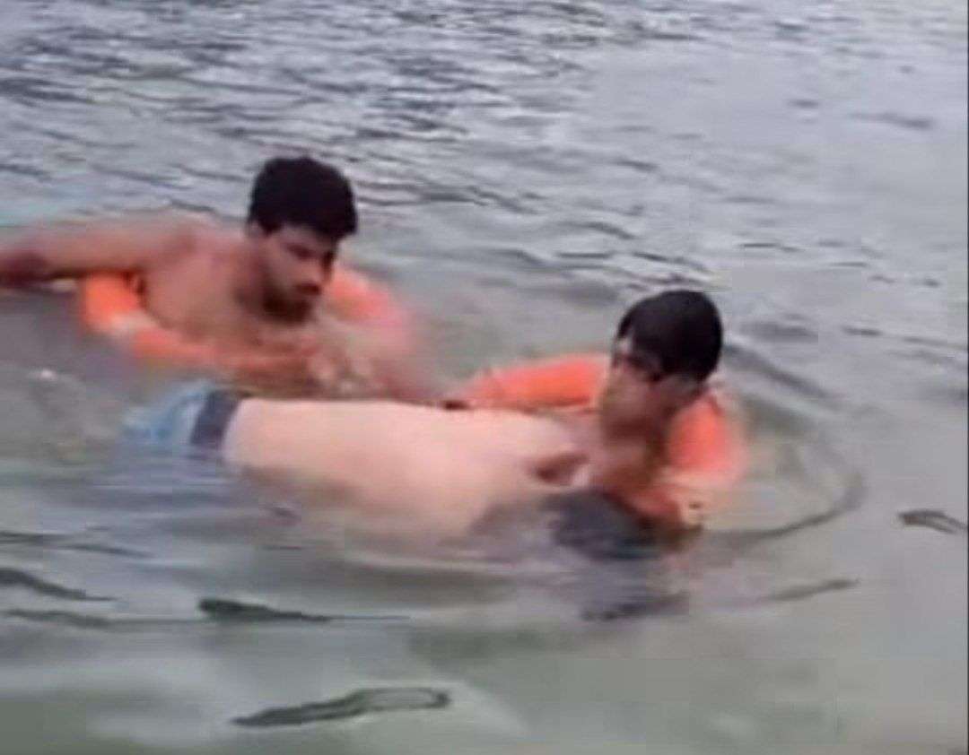 وفاة شابين غرقًا أثناء محاولة إنقاذ أحدهما في خدير بتعز