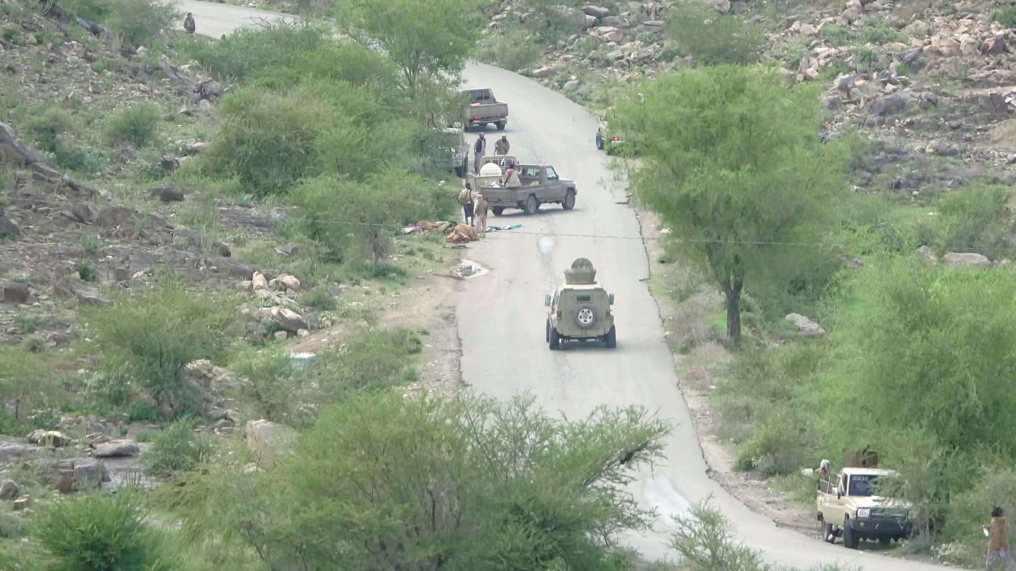 عاجل : إشتباكات عنيفة في الوازعية غربي تعز