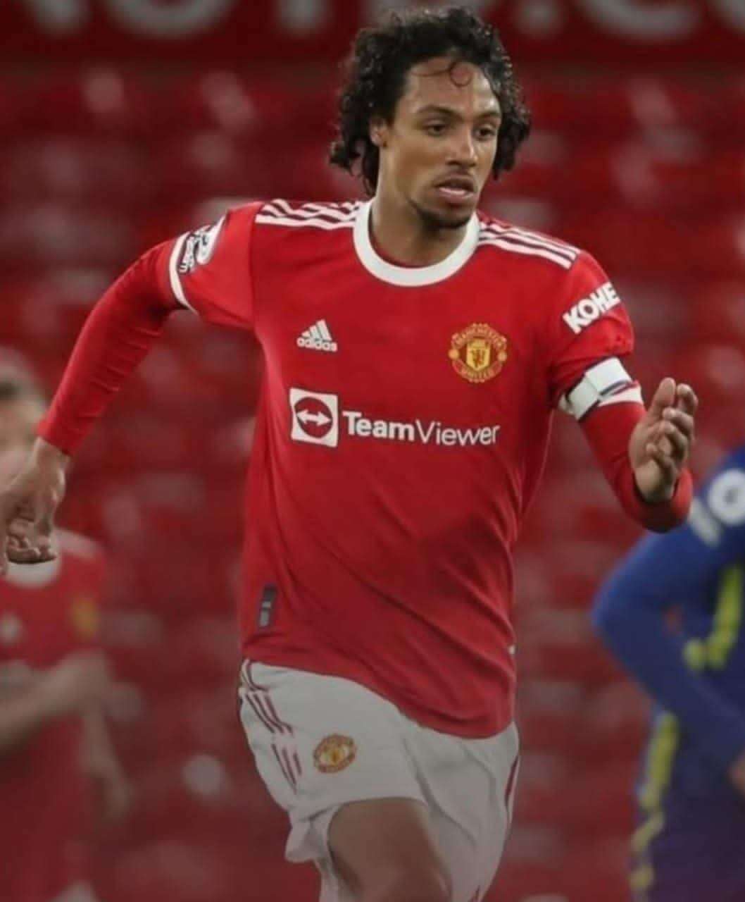 لاعب سابق بمانشستر يونايتد ينضم الى منتخب اليمن