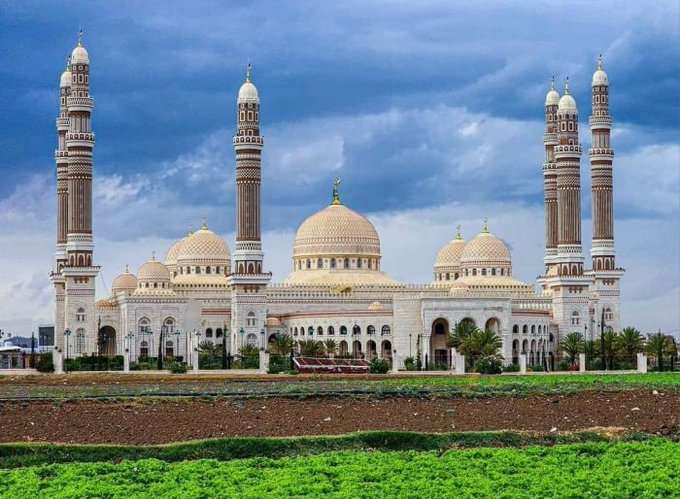 ناشطة يمنية تستحضر ملامح صنعاء القديمة.. تعرف ماذا قالت؟ ناشطة يمنية تستحضر ملامح صنعاء القديمة.. تعرف ماذا قالت؟