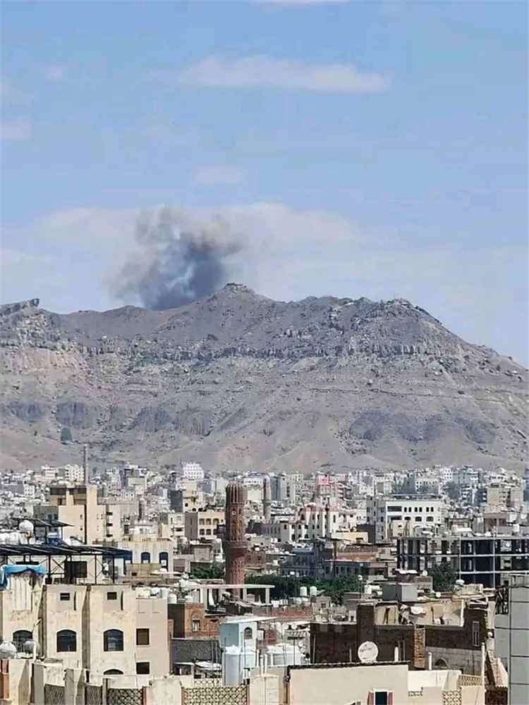 الملحق العسكري اليمني: تحركات الحوثيين قرب باب المندب استباق لعملية برية للجيش بالساحل الغربي