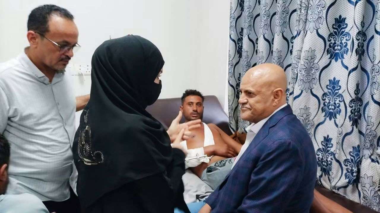 محافظ تعز يطلق نداء استغاثة عاجلاً لكسر حصار الحوثيين وإنقاذ المدنيين