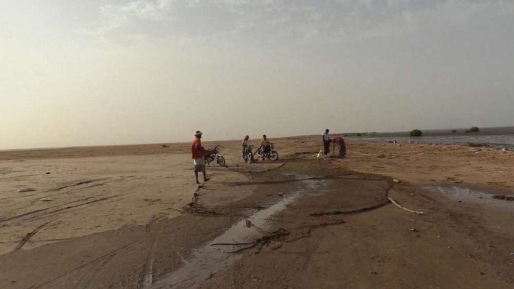 إصابة صياد يمني بانفجار لغم بحري في الحديدة