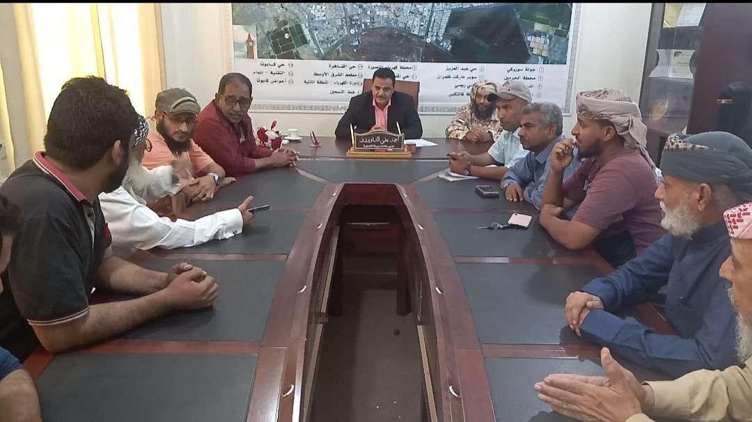 مدير المنصورة يؤكد أهمية الدور المجتمعي المساند لجهود السلطة المحلية بالمديرية
