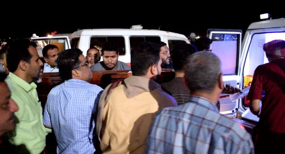 وصول جثماني الشهيدين عدنان موانس ومحمد عبدالمولى إلى مطار عدن الدولي