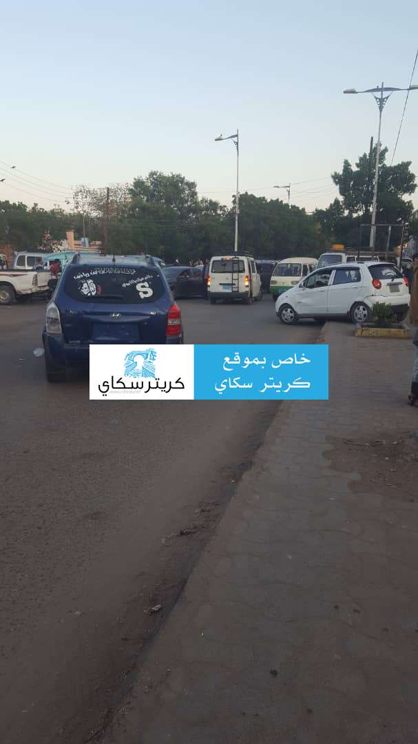 فوضى سير تشهدها شوارع الشيخ عثمان في عدن(صور)