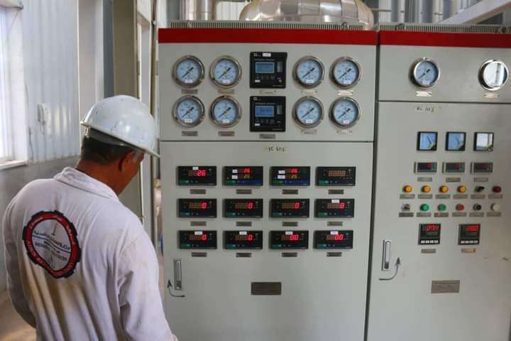 شركة مصافي عدن تدشن إنتاج الأكسجين والهيدروجين شركة مصافي عدن تدشن إنتاج الأكسجين والهيدروجين