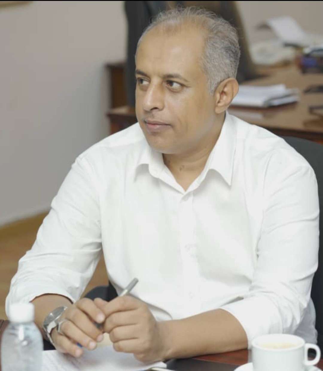 مدير عام البريقة يحذر كافة المكلفين والموظفين من التحايل عن دفع الرسوم المحددة بحسب القانون
