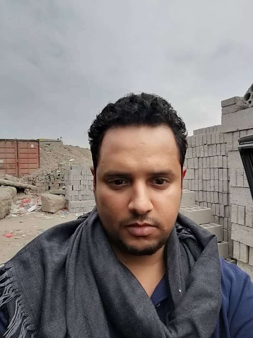 مواطن يشكر مدير شرطة البساتين ( الجديد ) بمديرية دارسعد بالعاصمة عدن مواطن يشكر مدير شرطة البساتين ( الجديد ) بمديرية دارسعد بالعاصمة عدن