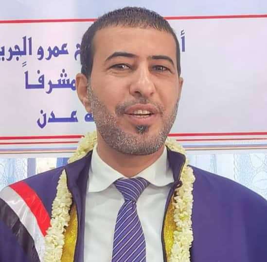صحافي يمني يهنى وكيل الشؤون المالية والإدارية بوزارة الشباب