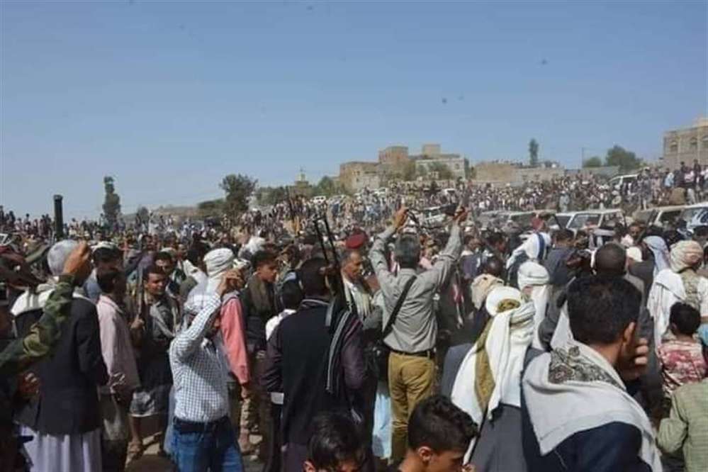 حشود شعبية تتوافد إلى جبهات تعز دعمًا لقوات الجيش الوطني
