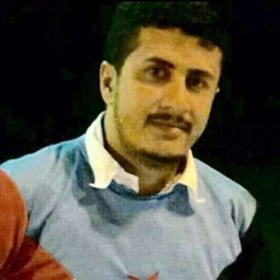 وضاح بن عطية يؤكد وجود الحوثي في القصر الجمهوري بتعز