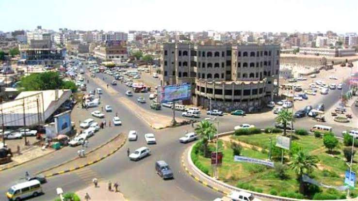 عقب اعتقال دام اشهر.. قوات الانتقالي تفرج عن صحفي في عدن