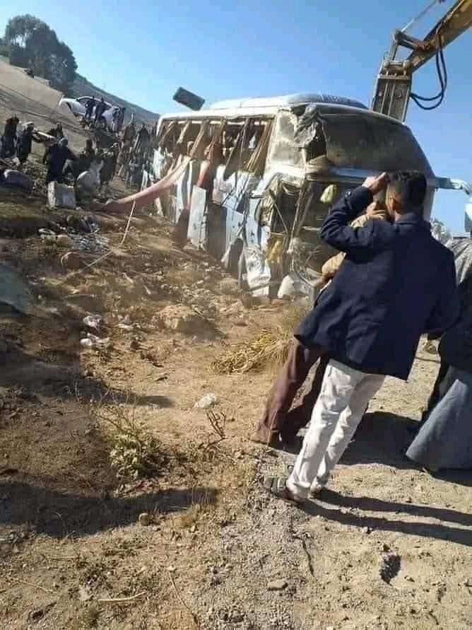 حادث مروري يتسبب بوفاة وإصابة مواطنين في ذمار