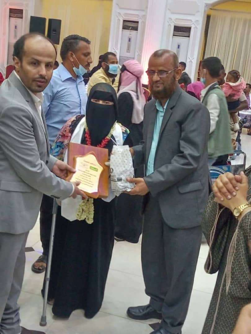 عبدالله القيسي يشارك في حفل تكريم لعدد من الامهات من ذوي الاحتياجات الخاصة بعدن