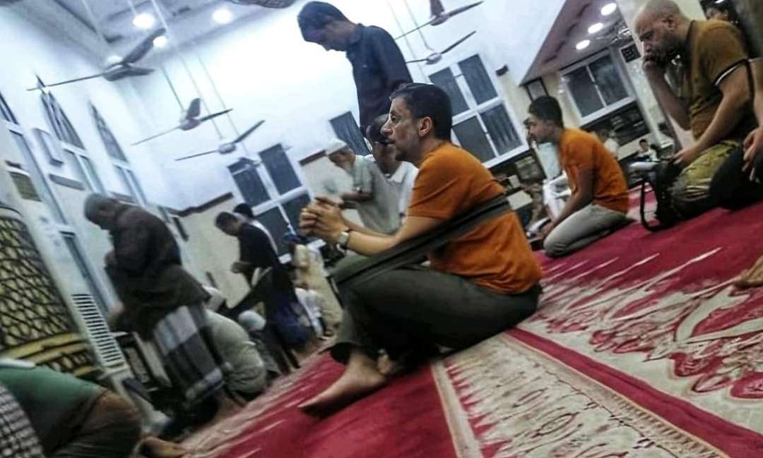ظهور جديد لرئيس الوزراء لاول مرة من هذا المكان في عدن