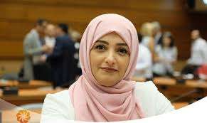 محامية توجه رسالة هامة لمعالي وزير الصحة بشأن مركز العزل في عدن محامية توجه رسالة هامة لمعالي وزير الصحة بشأن مركز العزل في عدن