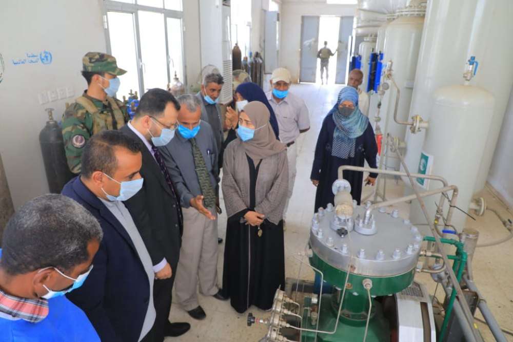 الكاف وسوقي يعيدان افتتاح وحدة تعبئة الأوكسجين بمستشفى الجمهورية التعليمي بعدن