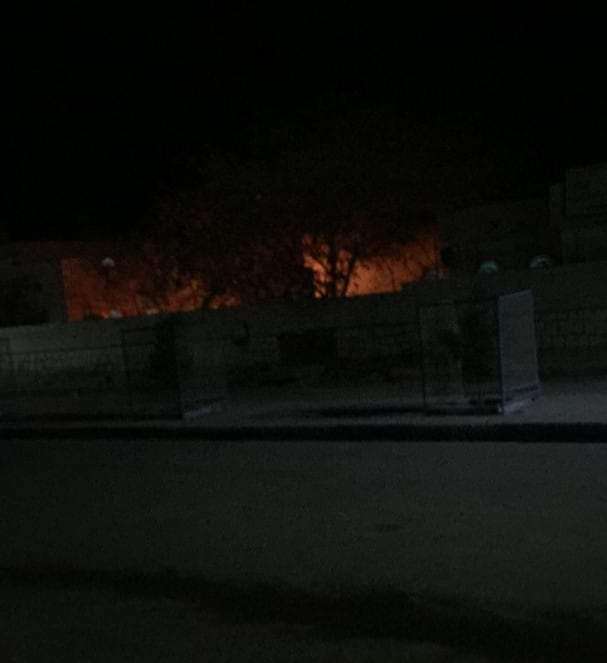 شاهد فيديو.. إندلاع حريق هائل بسبب انفجار محطة اكسجين في شبوة