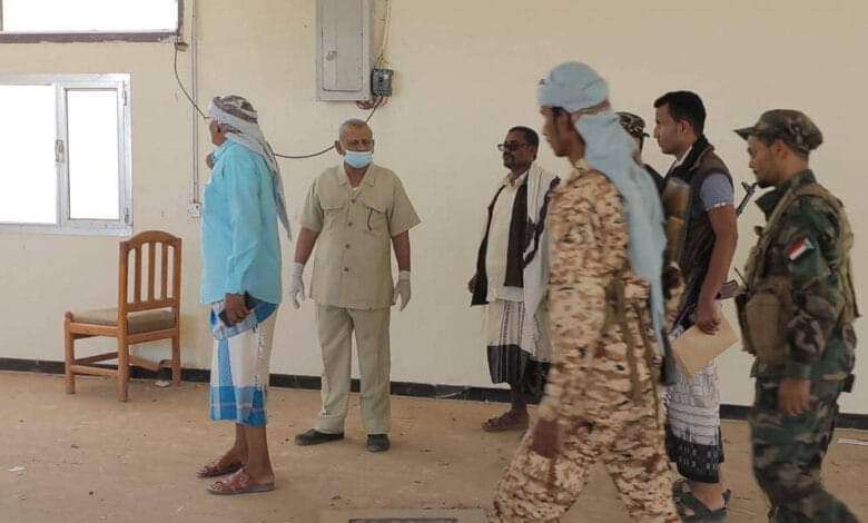 مستشار الزبيدي للشؤون العسكرية يتفقد معهد تأهيل قادة القوات البرية