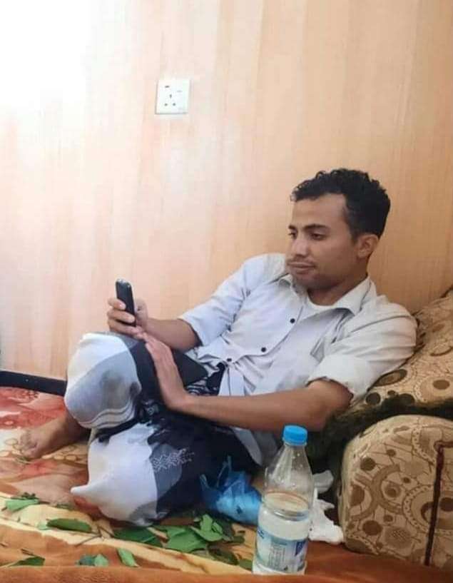 شرطة النجدة تحتجز شاب في تعز