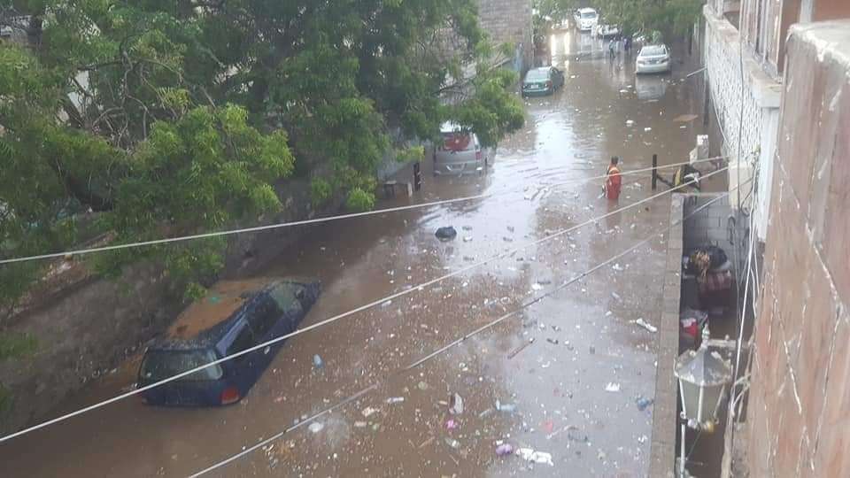 عاجل :هطول أمطار غزيرة على مدينة عدن