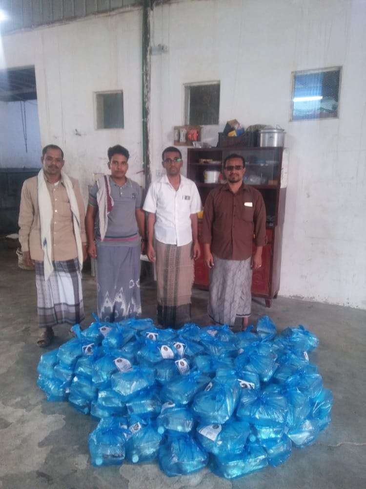 بالصور .. تواصل مبادرة إفطار صائم على المراكز المحلية بسيئون بالصور .. تواصل مبادرة إفطار صائم على المراكز المحلية بسيئون