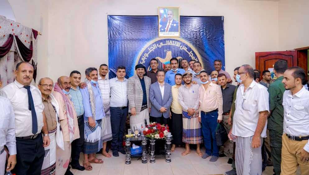 عيدروس الزبيدي يلتقي أعضاء منسقية المجلس بجامعة عدن وفروعها في محافظات الجنوب