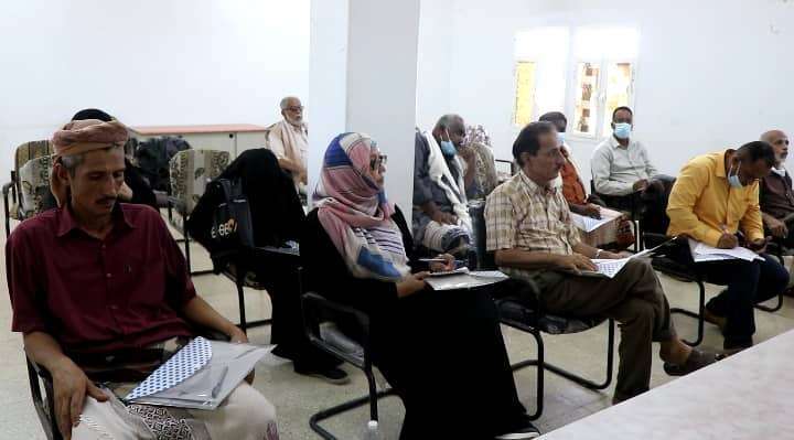 افتتاح دورات لتنمية مهارات الباحثين والفنيين بمحطة الكود للبحوث الزراعية بأبين