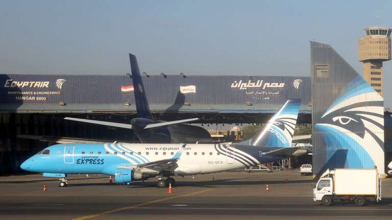 مصر.. مسؤول يكشف تطورات فتح الطيران السعودي أمام المصريين