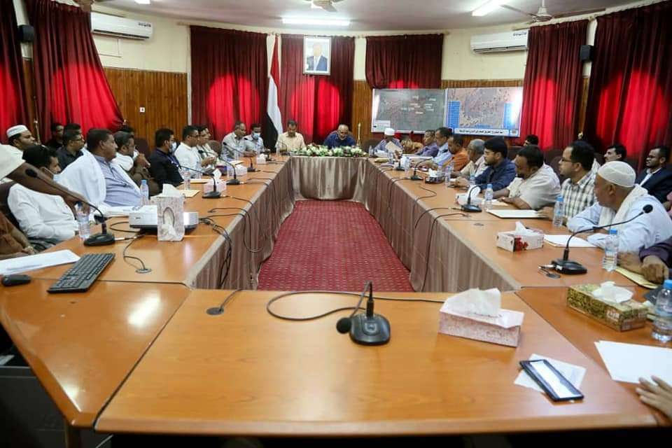 فتح مظاريف مشروعين بوادي حضرموت والصحراء ممولة من حصة المحافظة من مبيعات النفط