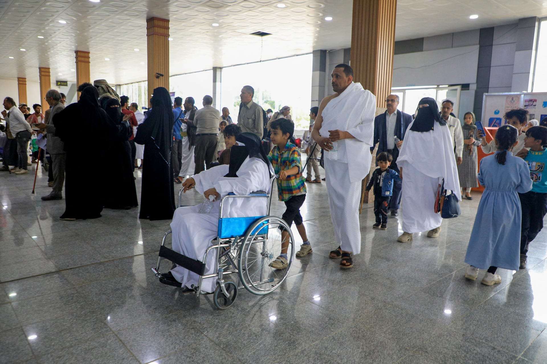 إجراءات تعسفية ضد حجاج بيت الله الحرام يمارسها هؤلاء في اليمن