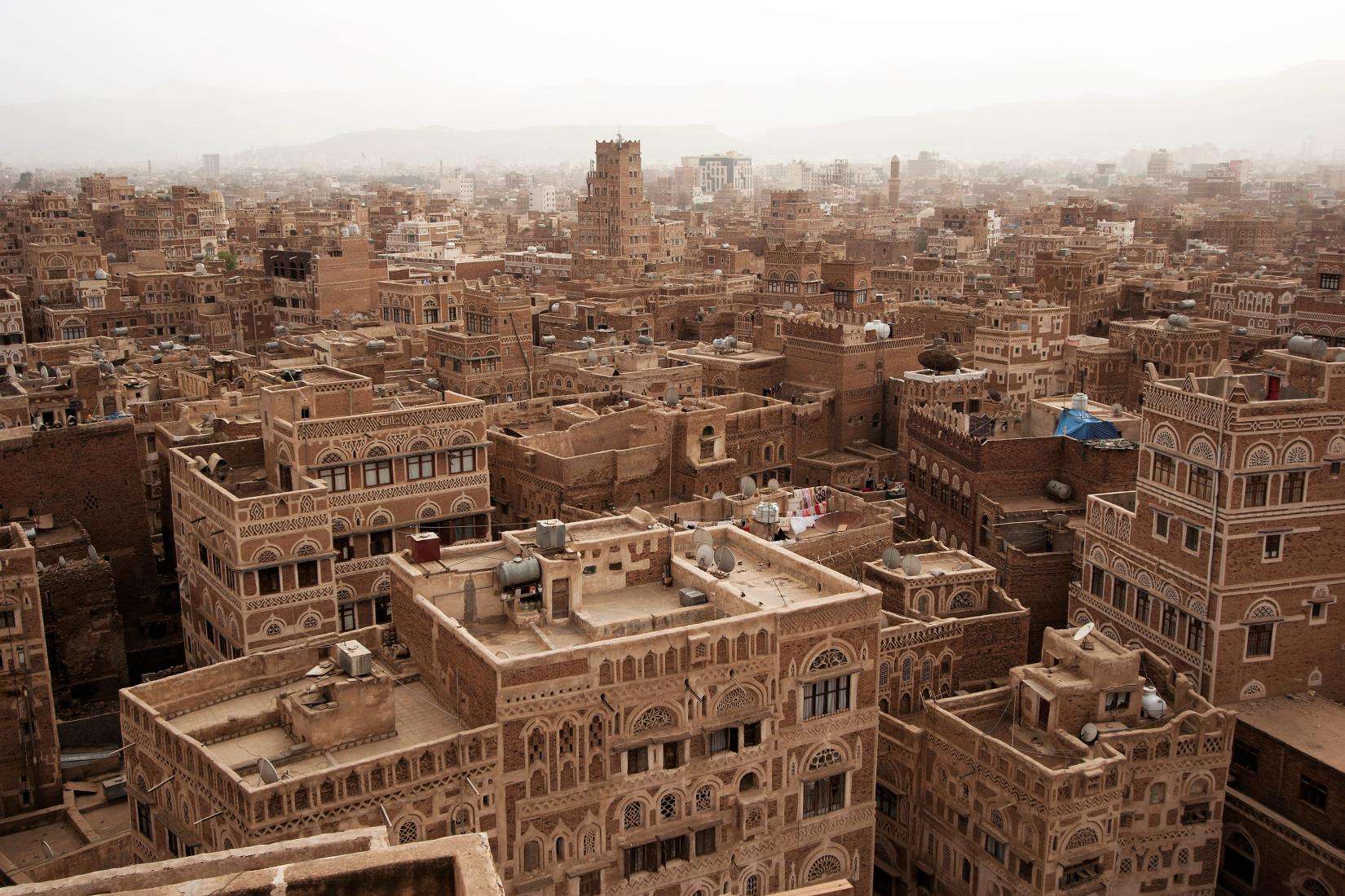 كاتب سياسي يكشف عن محاولات تجزئة صورة خطر هذه الجماعة كاتب سياسي يكشف عن محاولات تجزئة صورة خطر هذه الجماعة