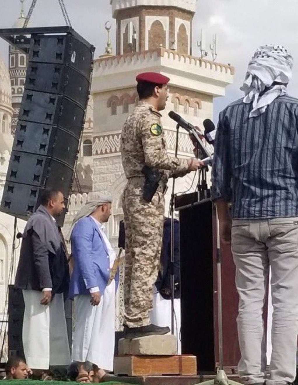 اسرائيل تلمح الى تنفيذ عملية اغتيال بحق اكبر قيادي حوثي بصنعاء