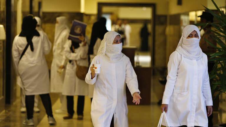 السعودية تسجل 16 حالة وفاة بكورونا
