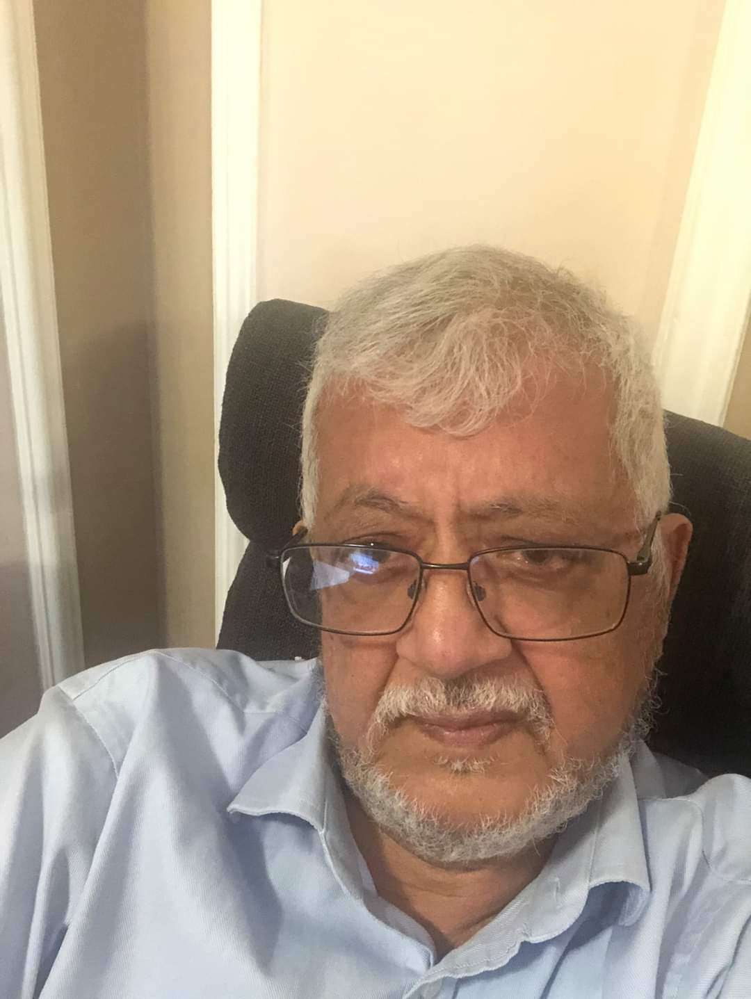 مقال للدكتور ياسين سعيد نعمان : بين خطابين