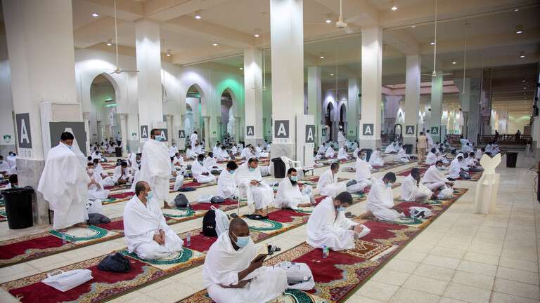 7 إجراءات.. السعودية تحدث كافة البروتوكولات الصحية في المساجد