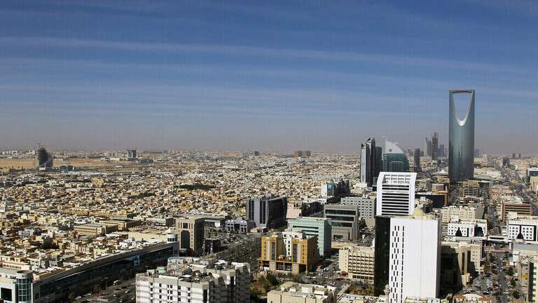 السعودية تسجل 1534 إصابة و13 وفاة جديدة بكورونا