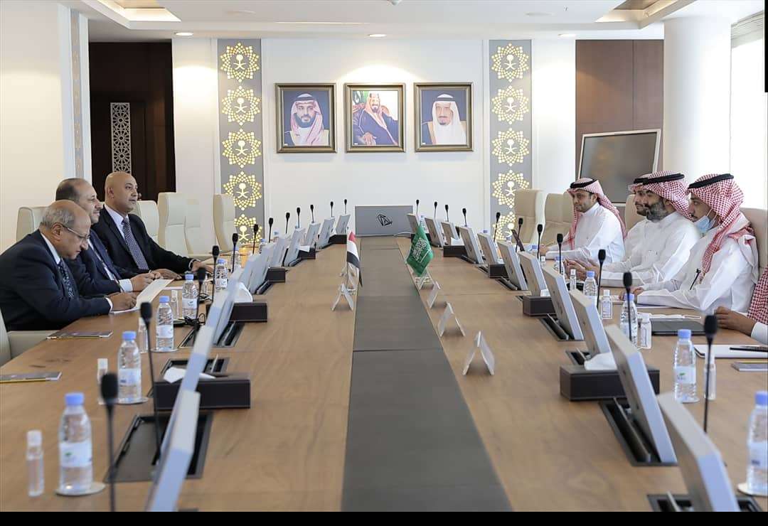 وزير الاتصالات يلتقي نظيره السعودي
