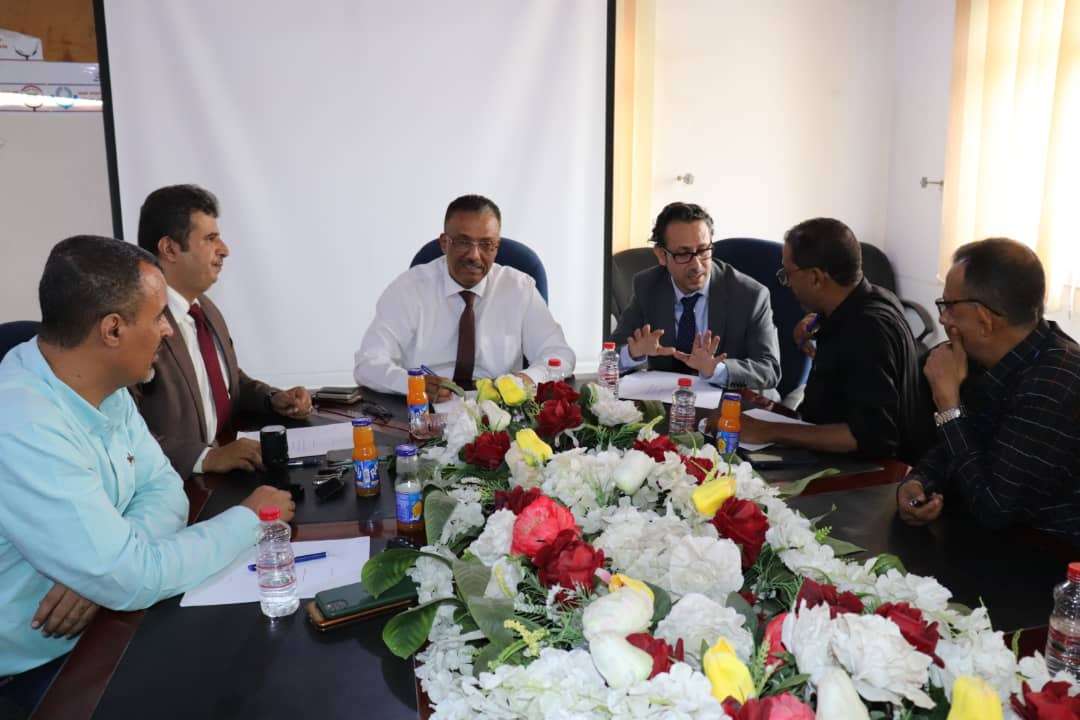 عدن.. مصلحة الجمارك توقع مذكرة تفاهم لتسهيل التجارة عدن.. مصلحة الجمارك توقع مذكرة تفاهم لتسهيل التجارة