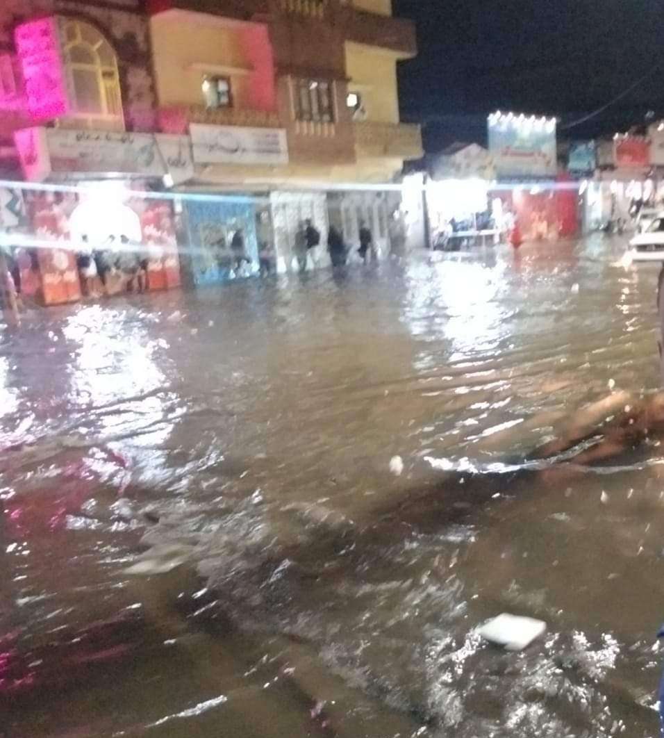 عاجل :المنخفض الجوي يغرق شارع اخر بصنعاء(صورة) عاجل :المنخفض الجوي يغرق شارع اخر بصنعاء(صورة)