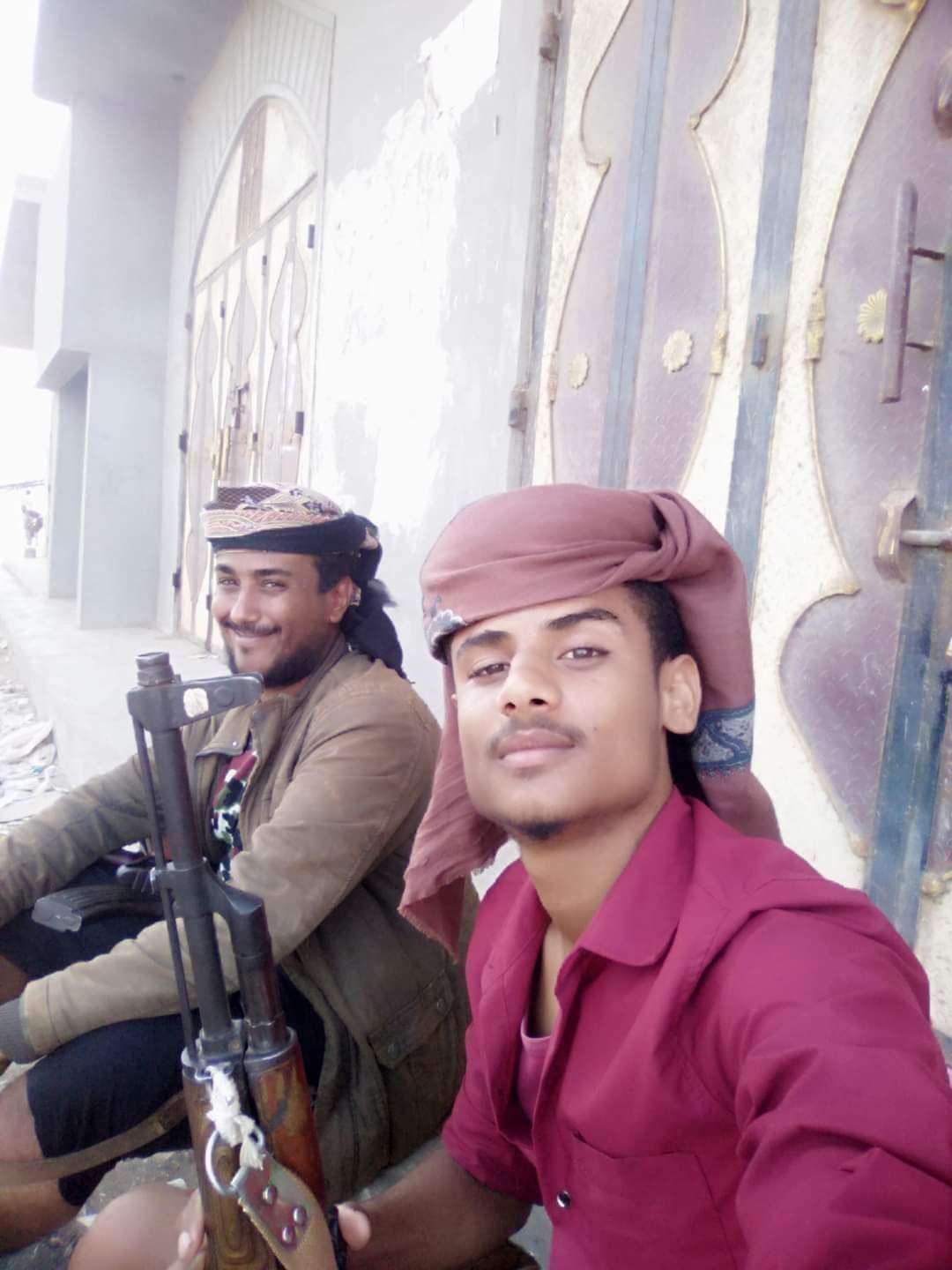 وفاة شاب واصابة اخرين بحادث مروري في لحج