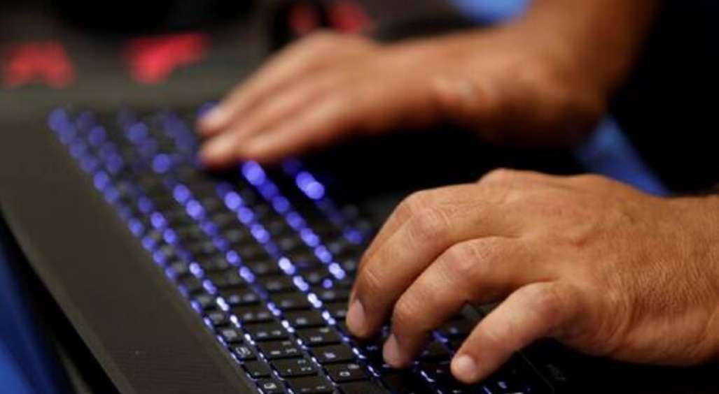 للمرة الثالثة خلال شهرين.. انقطاعات في مواقع إلكترونية لشركات كبرى